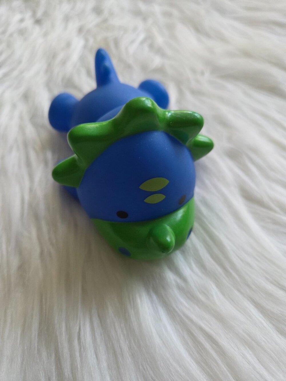 Skip Hop Dinosaur Light-Up Baby Bath Toy